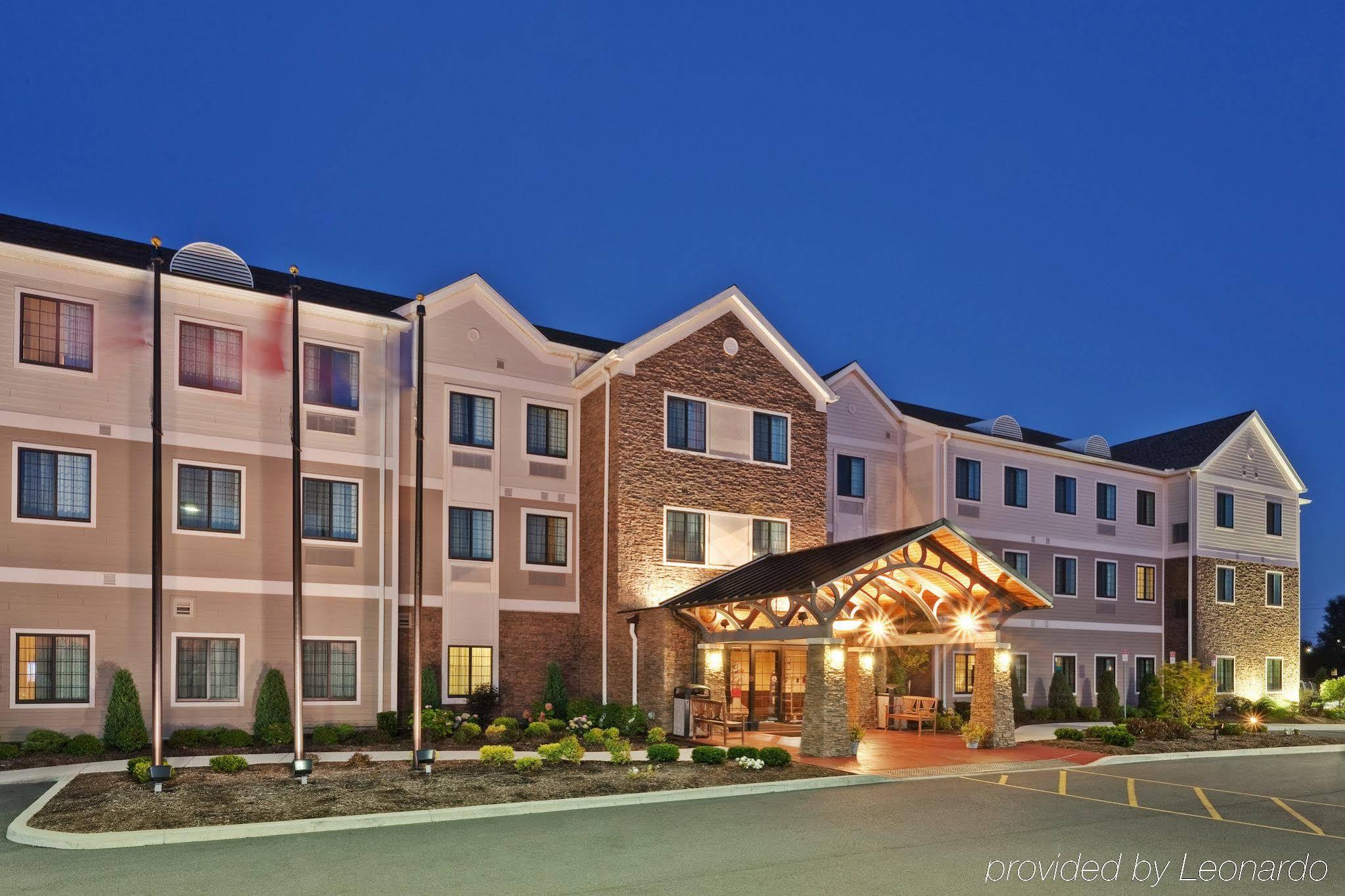 Hotel Hawthorn By Wyndham Buffalo Airport