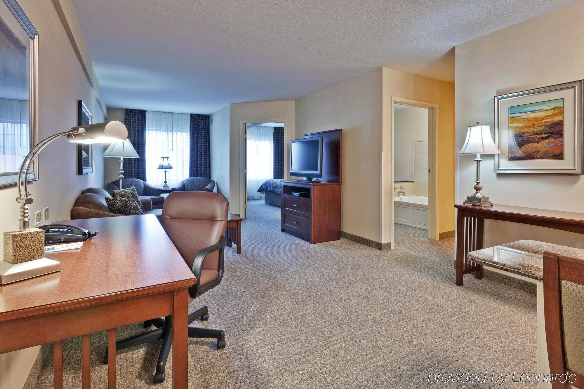 Hawthorn By Wyndham Buffalo Airport Williamsville
