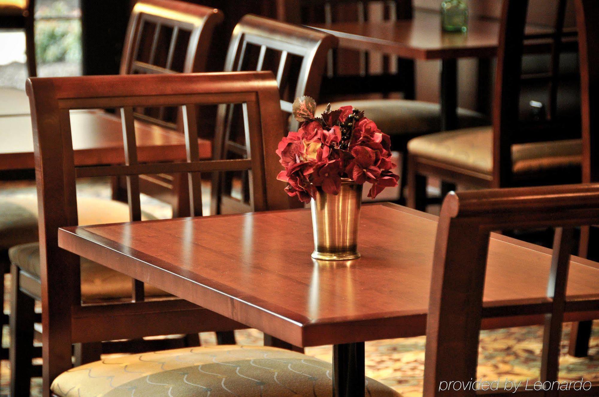 Hawthorn By Wyndham Buffalo Airport 3* Williamsville