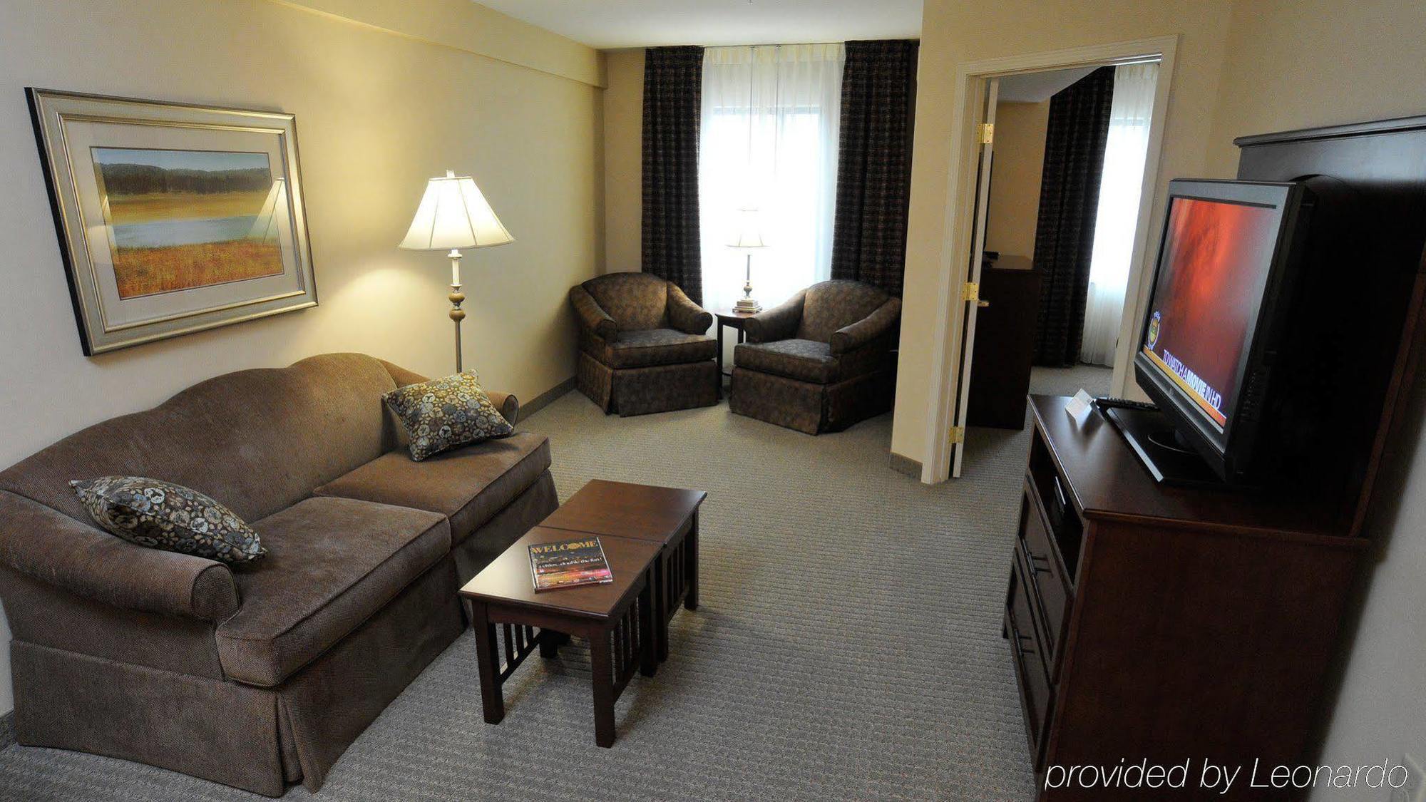 Hawthorn By Wyndham Buffalo Airport Williamsville